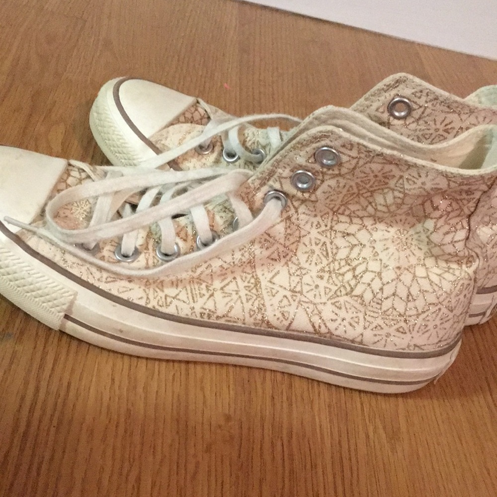 Converse